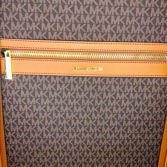 Michael Kors Travel Small Trolley Brown Ans Tan - Picture 3 of 16